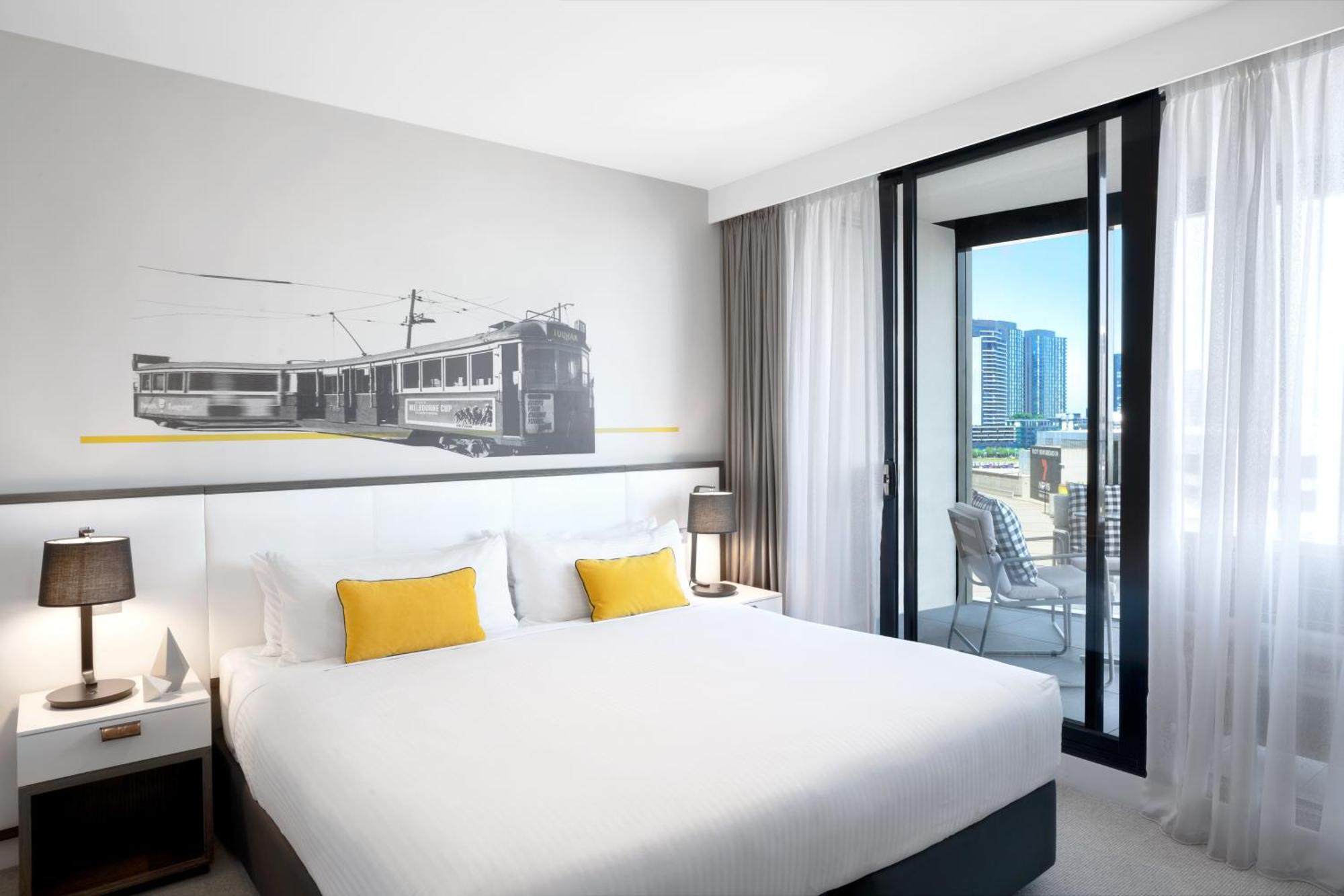 Hotel Peppers Docklands à Ville de Ville de Melbourne Extérieur photo A bedroom at the hotel
