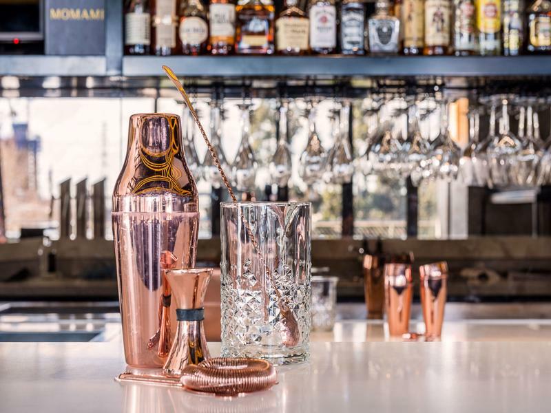 Hotel Peppers Docklands à Ville de Ville de Melbourne Extérieur photo A cocktail shaker